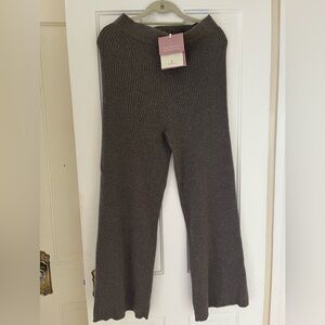 Nap Ribbed Cashmere Pants in Brown